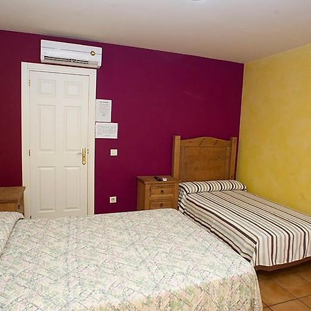 Hostal Velarde Талавера де ла Рейна Екстериор снимка
