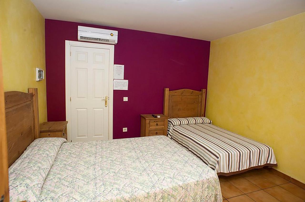 Hostal Velarde Талавера де ла Рейна Екстериор снимка