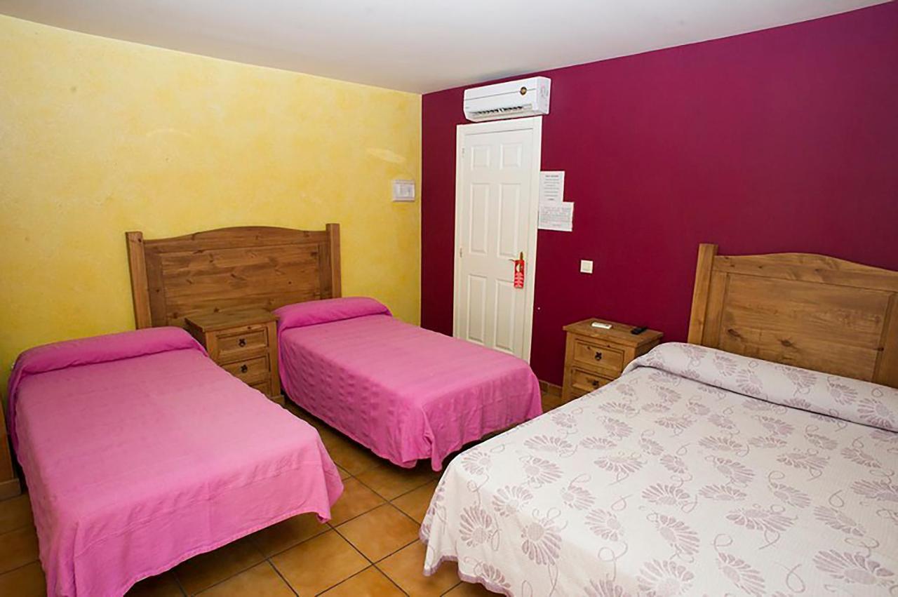 Hostal Velarde Талавера де ла Рейна Екстериор снимка